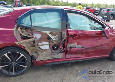 2018 Toyota Camry Xse z USA, uszkodzony, nr VIN 4T1B61HK2JU598066